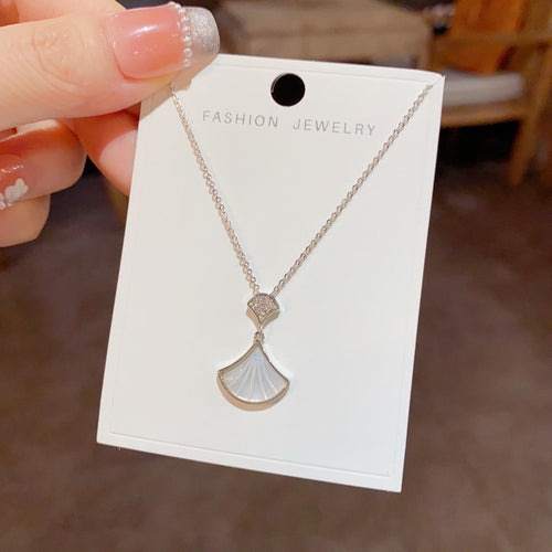 Fan-Shaped Mother-of-Pearl Pendant Necklace